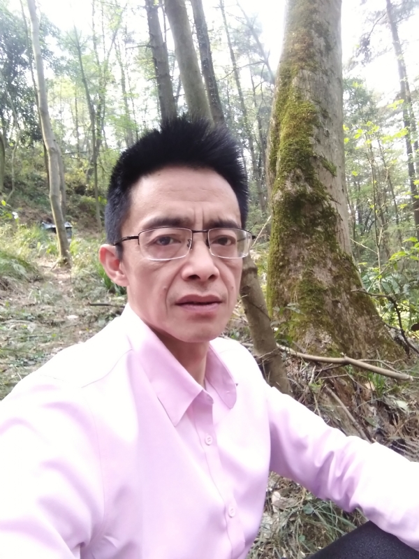 吴彬的第一张照片--贵阳认干亲服务网