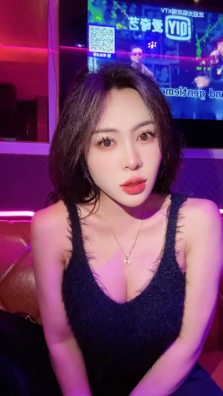 素素可月的第一张照片--贵阳认干亲服务网